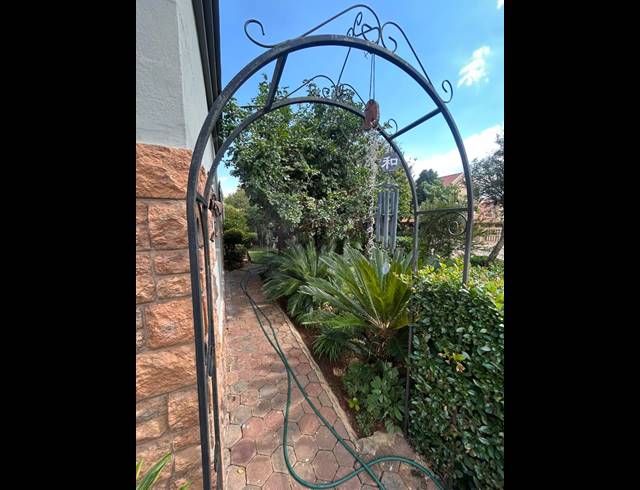 3 BEDROOM HOUSE FOR SALE IN MEERHOF